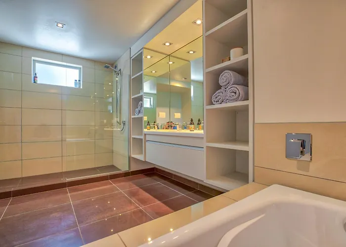 Holiday home Waters Edge By Sotheby's Luxury Homes