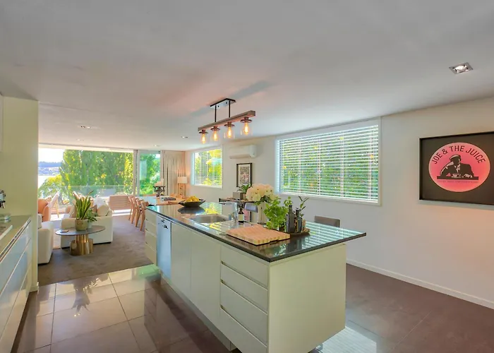 Holiday home Waters Edge By Sotheby's Luxury Homes *