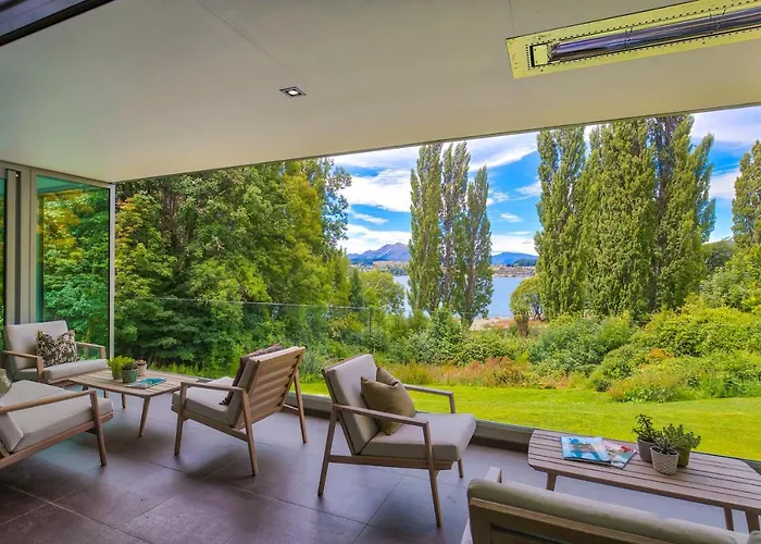 Holiday home Waters Edge By Sotheby's Luxury Homes Wanaka