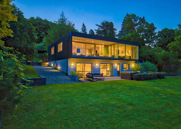 Waters Edge By Sotheby's Luxury Homes