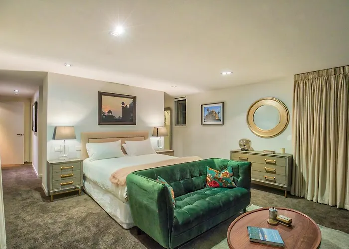 Waters Edge By Sotheby's Luxury Homes Holiday home Wanaka