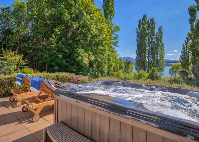 Holiday home Waters Edge By Sotheby's Luxury Homes *